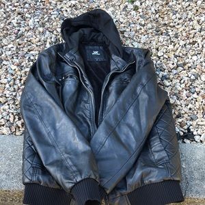 Men’s leather coat with soft inside